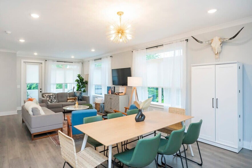 Building Photo - 111 N 9th St