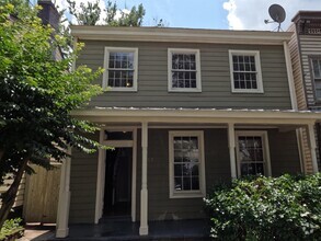 Building Photo - 503 Catherine St