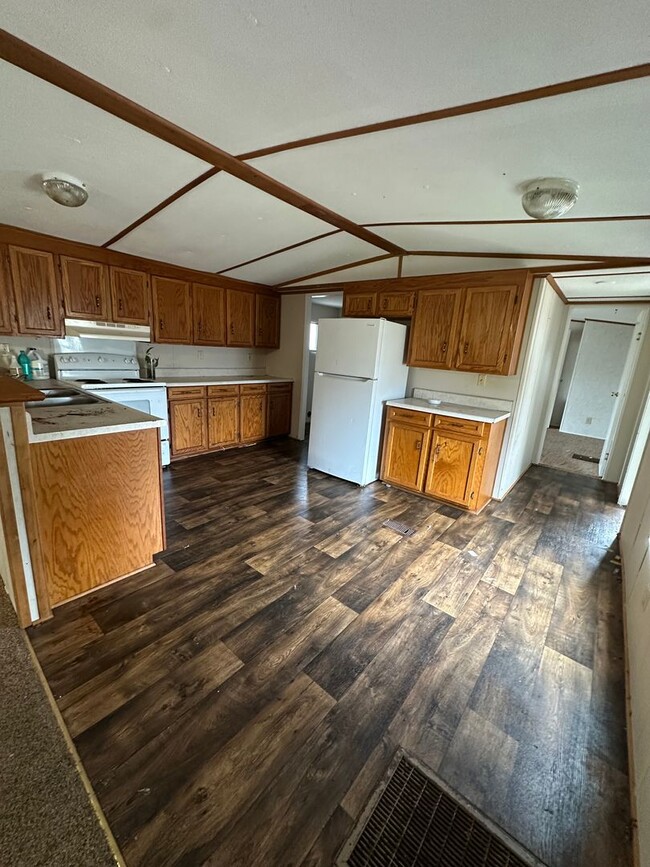 Building Photo - 3 bedrooms, Wagener, $950, 803-537-0185