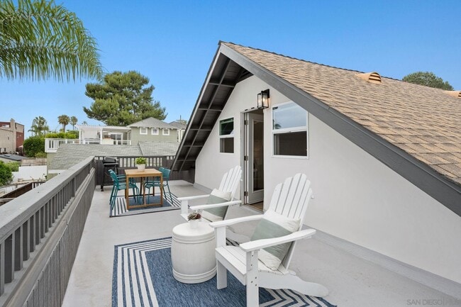 Building Photo - 217 N Granados Ave