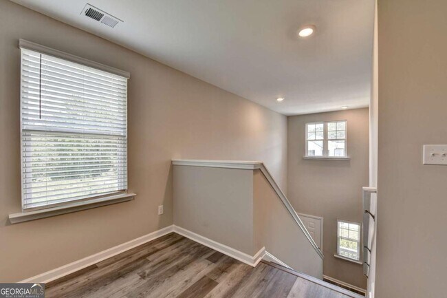 Building Photo - 125 Osprey Overlook Dr