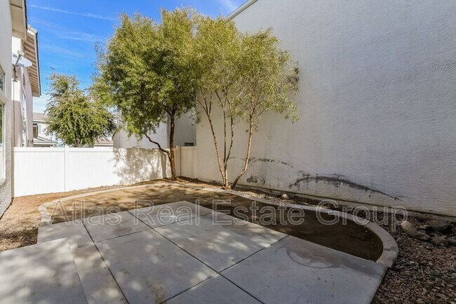 Building Photo - 10326 Cherry Brook St