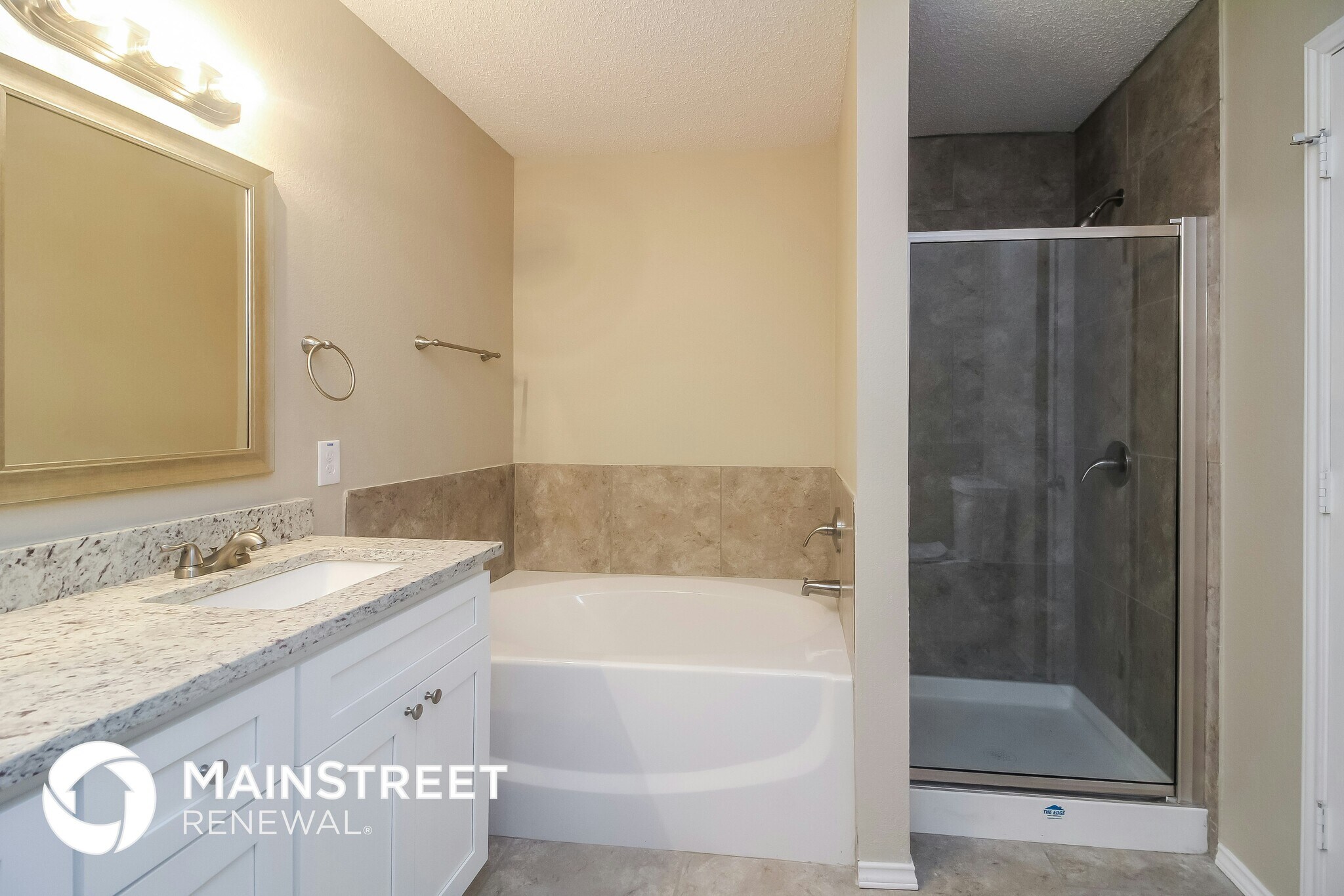 Building Photo - 1209 Candler Dr