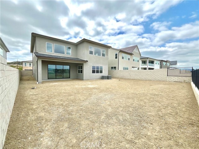 Building Photo - 27511 Elderberry Dr