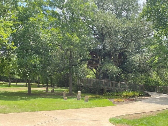 Building Photo - 19506 Mills Glen Drive