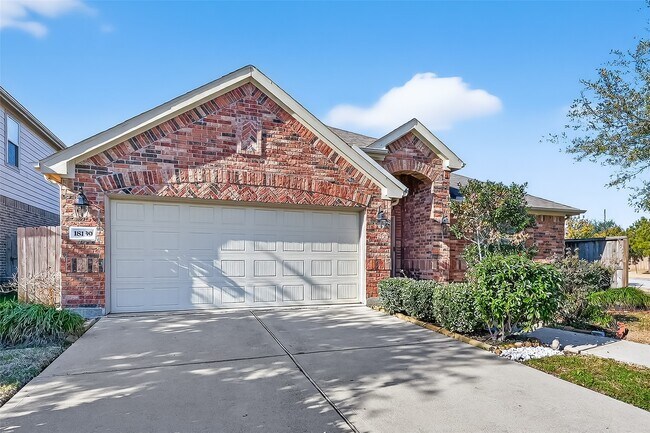 Building Photo - 18139 Swallow Spgs Wy