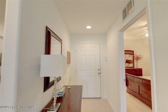 Building Photo - 6858 Toland Dr