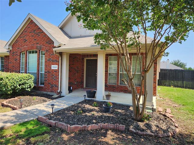 Building Photo - 13520 Valley Mills Dr