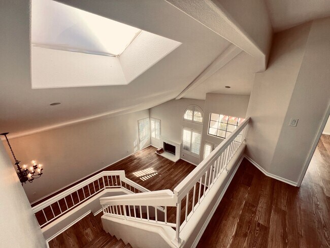 Building Photo - Oceanside Rancho Del Oro 4 Bedroom 3 Bath Home