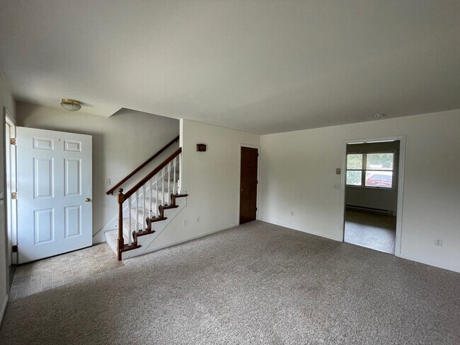 Building Photo - 550 S Hanover St