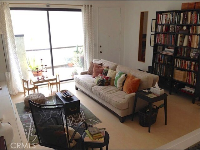 Building Photo - 314 Monterey Rd