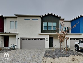 Building Photo - 4904 Black Falcon Way