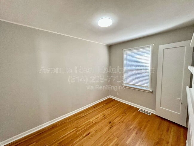 Building Photo - 7045 Holly Hills Ave