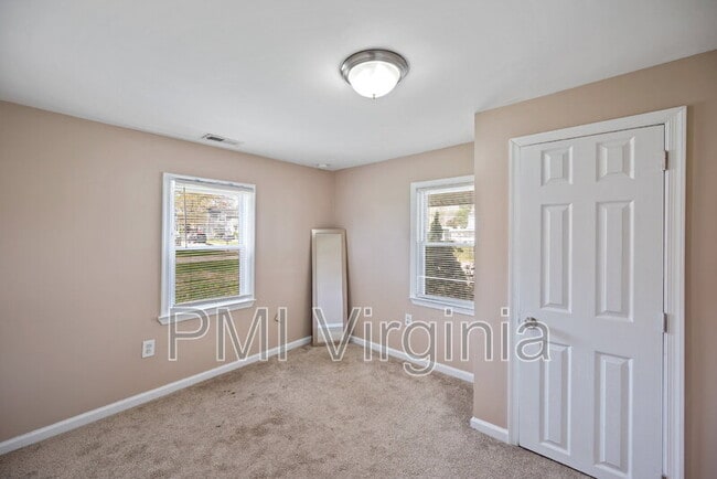 Building Photo - 4217 Dunning Rd