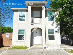 Building Photo - 1627 N Navidad St