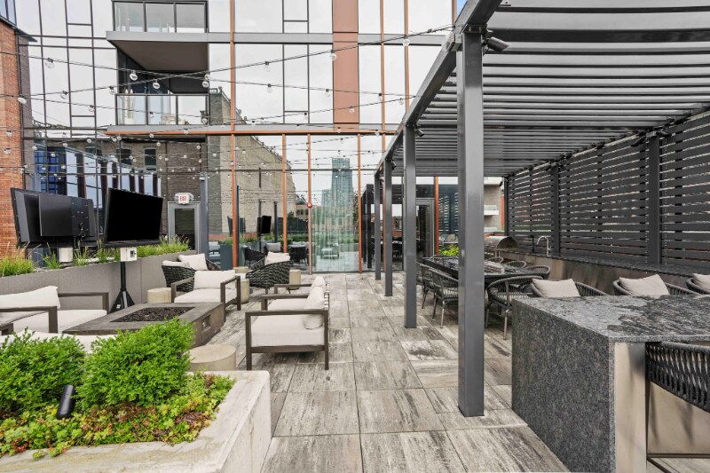 Building Photo - 172 N Aberdeen St