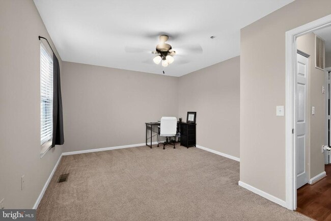 Building Photo - 1221 Rockland Ct