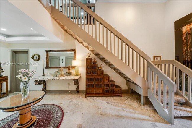 Building Photo - 6100 Paradise Point Dr