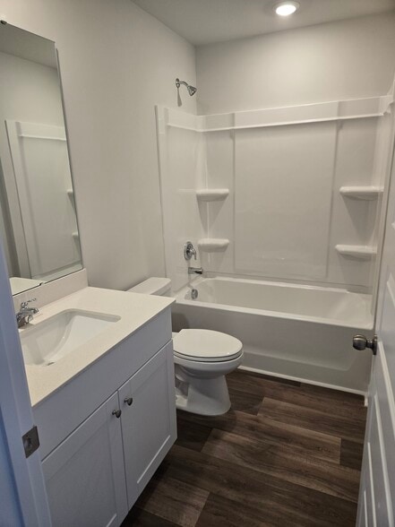 Building Photo - 146 Indigo Pl