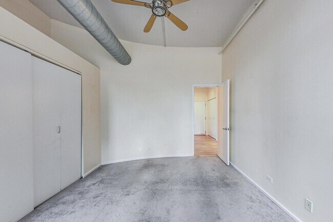 Building Photo - 130 S Canal St