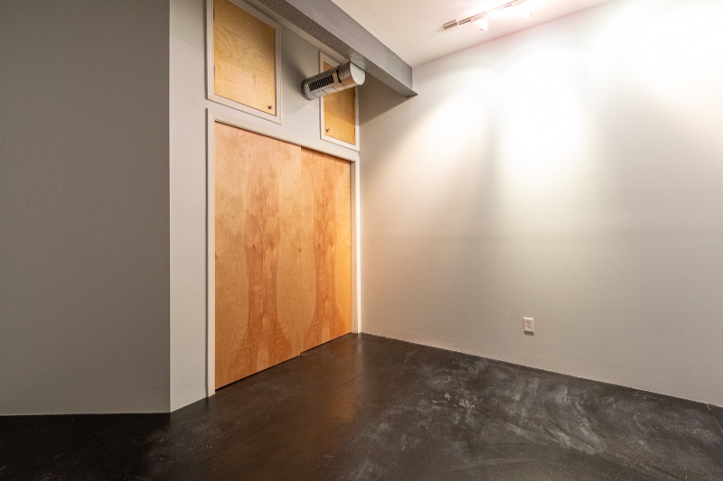 Building Photo - 2401 S 12th St