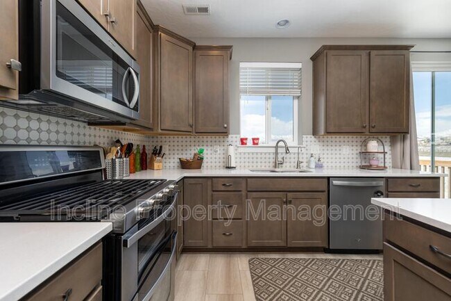 Building Photo - 9313 N Vernham Ln