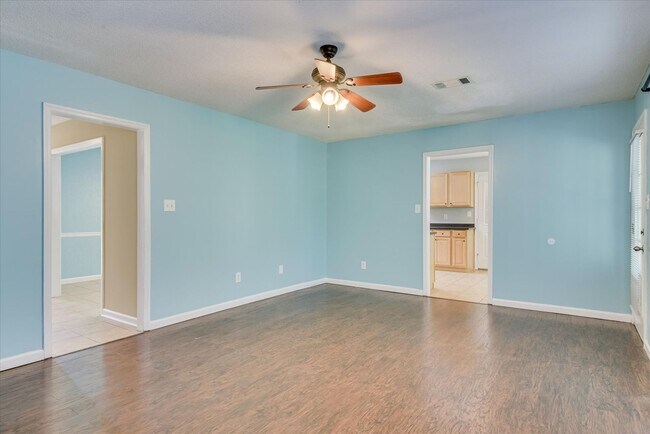 Building Photo - 630 Citation Ct