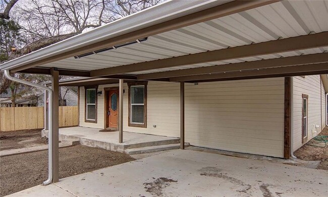 Building Photo - 311 Soward Ave