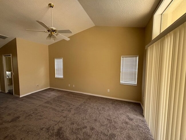 Building Photo - Pool Home in 7-Hills