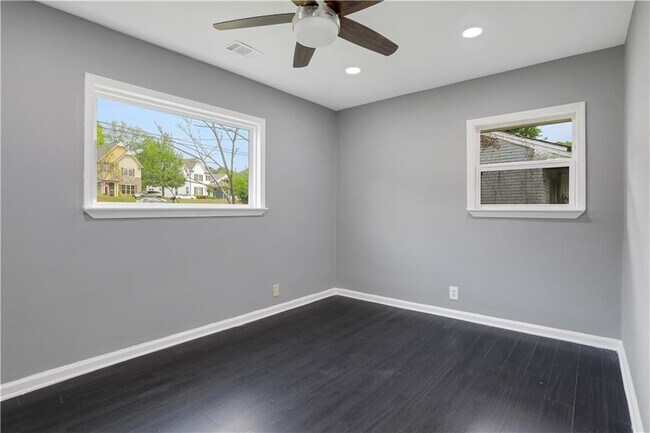 Building Photo - 2681 Tilson Rd
