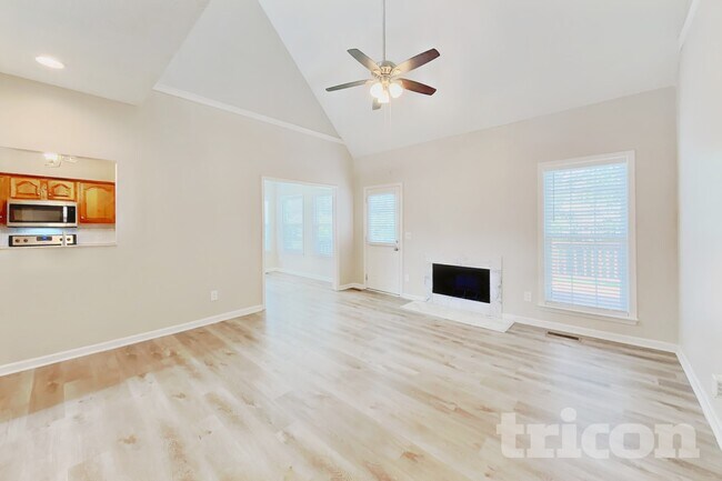 Building Photo - 559 Heartland Ln