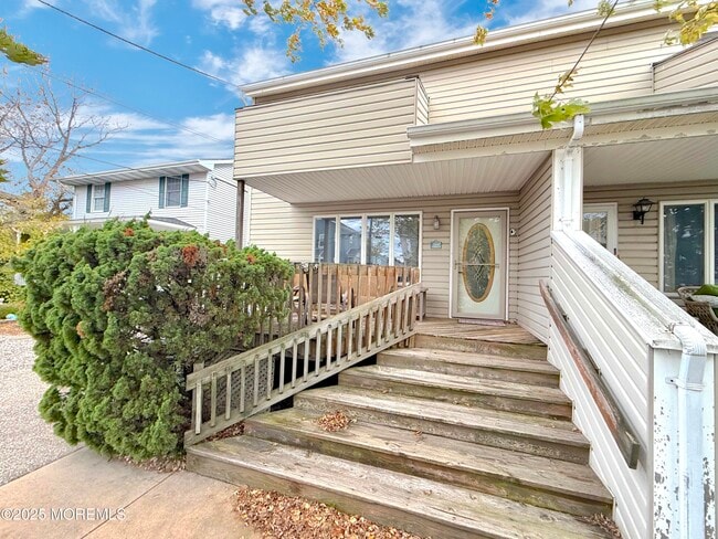 Primary Photo - 106 Trinidad Ave