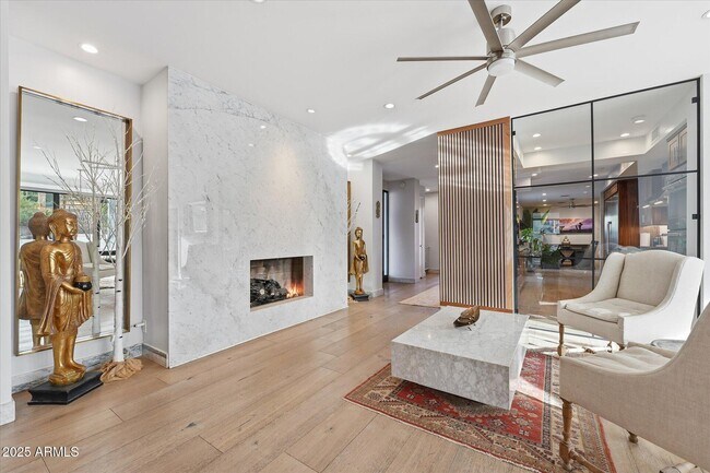 Building Photo - 3112 E Palo Verde Dr