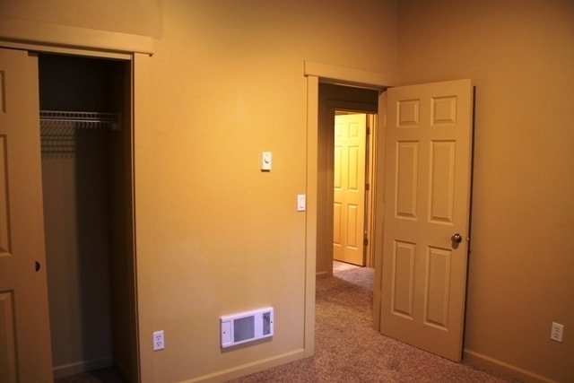 Building Photo - Rent Incentive $250.00 for First Full Mont...