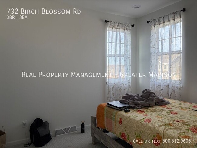 Building Photo - 732 Birch Blossom Rd