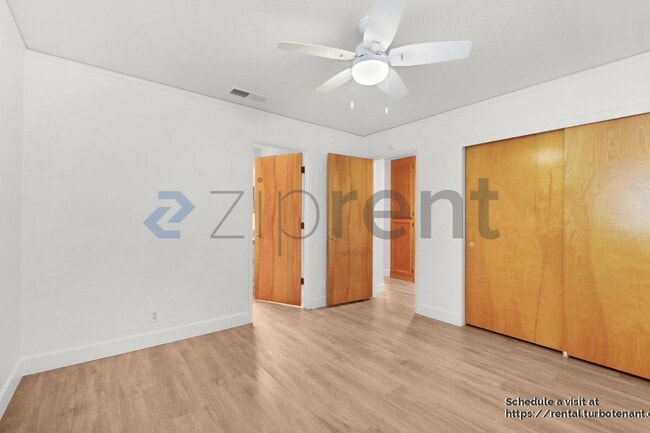 Building Photo - 2275 La Mesa Ct