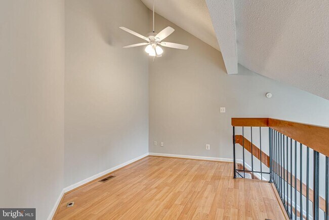 Building Photo - 6015 Curtier Dr