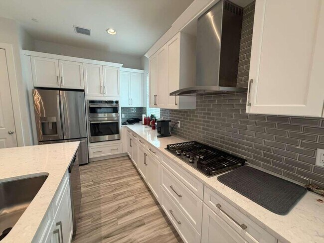 Building Photo - 5348 Sagan Ln