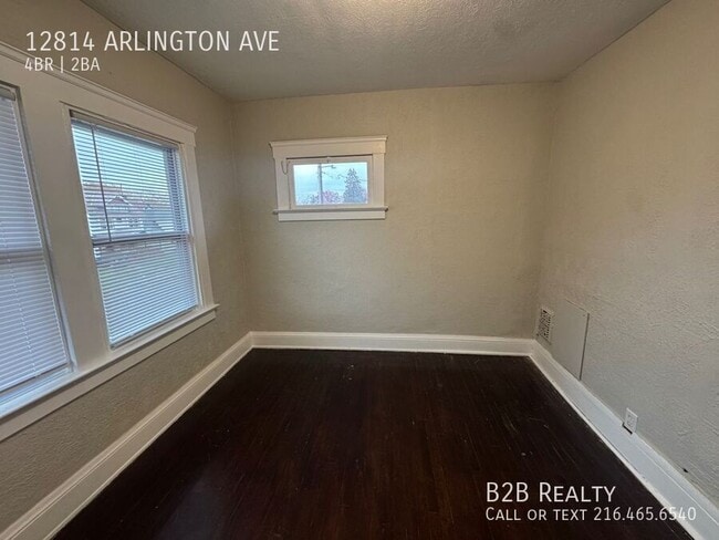 Building Photo - 12814 Arlington Ave