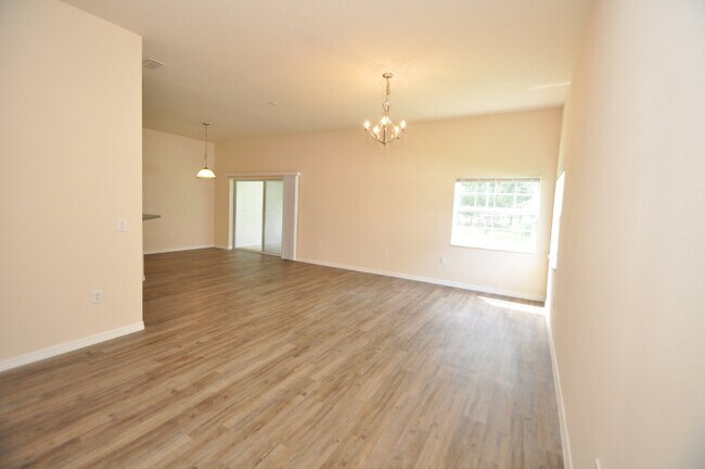 Building Photo - 2 STORY-3/3/1 DUPLEX