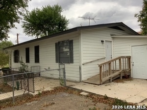 Building Photo - 522 W Hollywood Ave