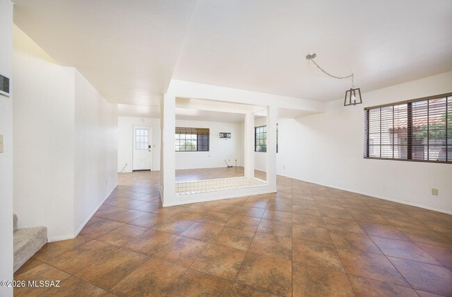 Building Photo - 2284 W Paseo Cielo