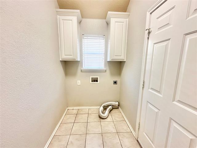 Building Photo - 1806 Sand Stone