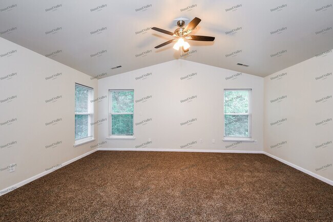 Building Photo - 441 Woodbine Ct
