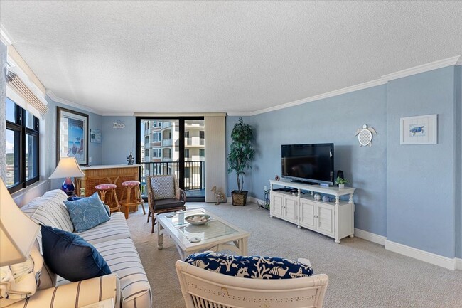 Building Photo - Beautiful 2bed 2bath Condo with stunning O...