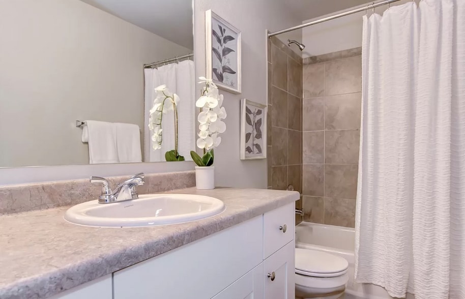 Building Photo - 7468 Johnsontown Hts