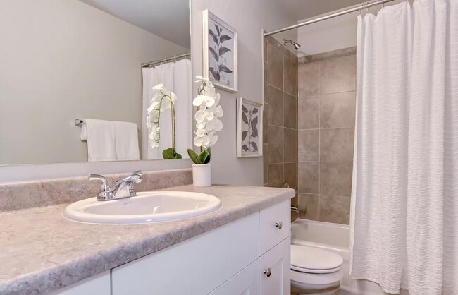 Building Photo - 7468 Johnsontown Hts