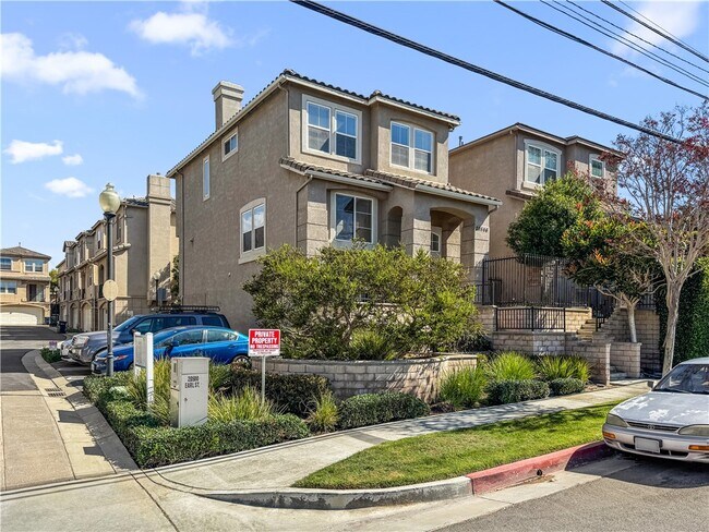 Building Photo - 20546 Earl St