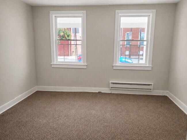Building Photo - 230 N Shippen St