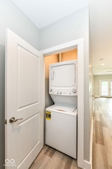 Building Photo - 2645 N College Ave